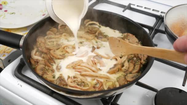 Man Preparing Dish Mushrooms Frying Pan — Stock Video