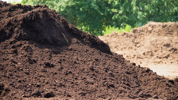 Egy Halom Mesterséges Termékeny Talaj Ártéri Talaj Tőzeg Homok Keveréke — Stock Fotó