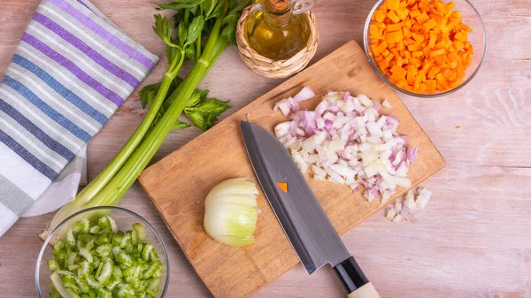 Cottura Ripieno Vegetale Carote Cipolle Sedano Ingredienti Tritati Mirepoix Soffritto — Foto Stock