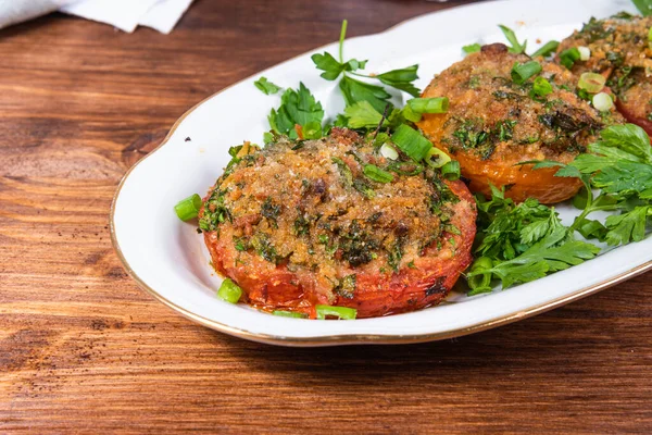 Tomaten Aus Der Provence Gebackene Tomatenhälften Mit Semmelbröseln Und Kräutern — Stockfoto