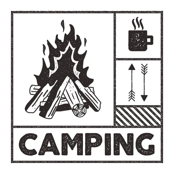 Sello Camping Wanderlust Camiseta Dibujada Mano Vieja Escuela Print Apparel — Vector de stock