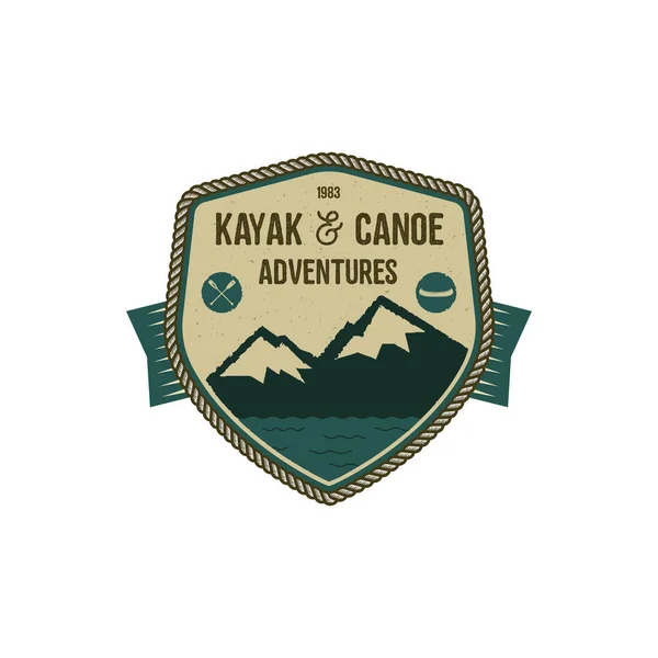 Kayak Canoe Adventures Badge Scout Adventure Camp Emblem Vintage Hand — Stock Vector