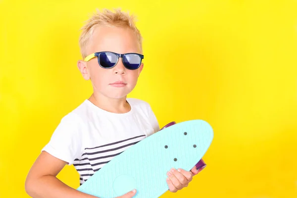 Bright Portpait Yellow Background Cute Cool Blond Boy Wearing Sunglasses — Stock Photo, Image