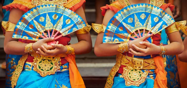 Voyage Asiatique Fond Groupe Belles Danseuses Balinaises Costumes Traditionnels Sarong — Photo