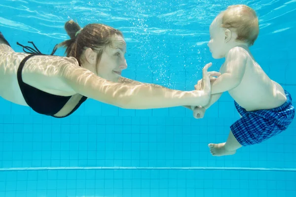 Happy Family Young Mother Baby Boy Learn Swim Dive Underwater — Stock Photo, Image