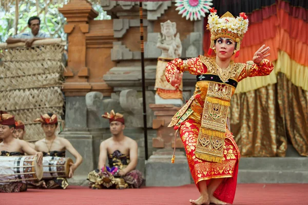 Denpasar Bali Island Indonesia June 2016 Portrait Beautiful Young Balinese — Stock Photo, Image