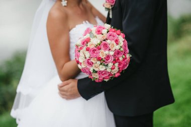 düğün buketi damat gelin gelin holding buket rustik tarzda, hugs