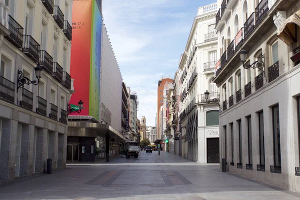 Madrid Spain May 2020 Covid Leaves Streets Madrid Empty Only — Stock Photo, Image