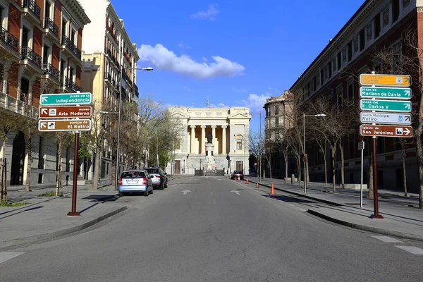 Madrid Spain May 2020The Covid Leaves Streets Madrid Empty Only — Stock Photo, Image