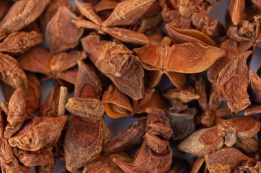 Tatlı yapmak için yıldız anasonu