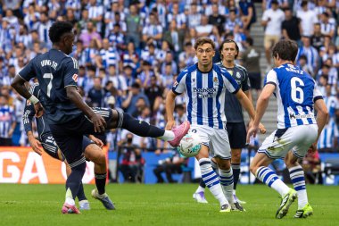 San Sebastian, İspanya - 13 Eylül 2025: La Liga Real Sociedad ve Real Madrid maçı San Sebastian 'da oynandı. Futbolcular. La Liga maçı. La Liga 2024, 2025.