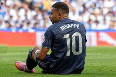 San Sebastian, İspanya - 13 Eylül 2025: La Liga Real Sociedad ve Real Madrid maçı San Sebastian 'da oynandı. Topu Madrid 'de oynayan gerçek oyuncular. La Liga 2024, 2025.