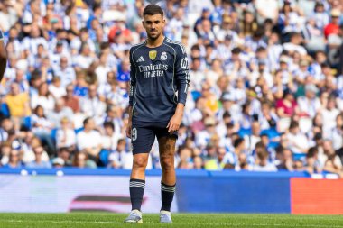 San Sebastian, İspanya - 13 Eylül 2025: La Liga Real Sociedad ve Real Madrid maçı San Sebastian 'da oynandı. Topu Madrid 'de oynayan gerçek oyuncular. La Liga 2024, 2025.