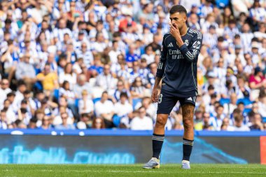 San Sebastian, İspanya - 13 Eylül 2025: La Liga Real Sociedad ve Real Madrid maçı San Sebastian 'da oynandı. Topu Madrid 'de oynayan gerçek oyuncular. La Liga 2024, 2025.