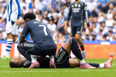 San Sebastian, İspanya - 13 Eylül 2025: La Liga Real Sociedad ve Real Madrid maçı San Sebastian 'da oynandı. Topu Madrid 'de oynayan gerçek oyuncular. La Liga 2024, 2025.