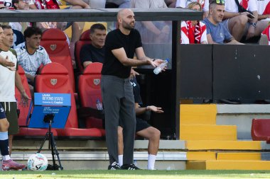 Madrid, İspanya - 21 Eylül 2025: Madrid 'de oynanan Rayo Vallecano ve Celta de Vigo ligi maçı. Celta oyuncuları. Rayo oyuncuları. EA Spor Ligi 2024, 2025. İspanyol futbolu.