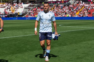 Madrid, İspanya - 21 Eylül 2025: Madrid 'de oynanan Rayo Vallecano ve Celta de Vigo ligi maçı. Celta oyuncuları. Rayo oyuncuları. EA Spor Ligi 2024, 2025. İspanyol futbolu.