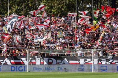 Madrid, İspanya - 21 Eylül 2025: Madrid 'de oynanan Rayo Vallecano ve Celta de Vigo ligi maçı. Celta oyuncuları. Rayo oyuncuları. EA Spor Ligi 2024, 2025. İspanyol futbolu.