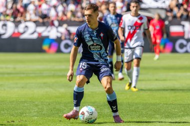 Madrid, İspanya - 21 Eylül 2025: Madrid 'de oynanan Rayo Vallecano ve Celta de Vigo ligi maçı. Celta oyuncuları. Rayo oyuncuları. EA Spor Ligi 2024, 2025. İspanyol futbolu.