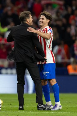 Madrid, İspanya - 24 Eylül 2025: Atletico Madrid ile Rayo Vallecano arasındaki La Liga maçı Madrid 'de oynandı. Diego Pablo Simeone. EA Spor Ligi. Madrid Derbisi.