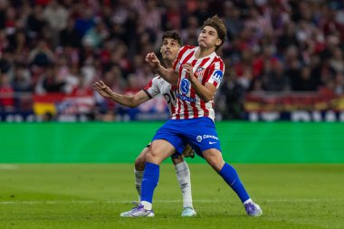 Madrid, İspanya - 24 Eylül 2025: Atletico Madrid ile Rayo Vallecano arasındaki La Liga maçı Madrid 'de oynandı. Atletico Madrid oyuncuları. EA Spor Ligi. Madrid Derbisi.