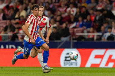Madrid, İspanya - 24 Eylül 2025: Atletico Madrid ile Rayo Vallecano arasındaki La Liga maçı Madrid 'de oynandı. Atletico Madrid oyuncuları. EA Spor Ligi. Madrid Derbisi.