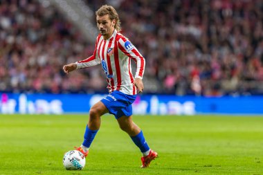 Madrid, İspanya - 24 Eylül 2025: Atletico Madrid ile Rayo Vallecano arasındaki La Liga maçı Madrid 'de oynandı. Atletico Madrid oyuncuları. EA Spor Ligi. Madrid Derbisi.