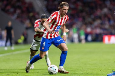 Madrid, İspanya - 24 Eylül 2025: Atletico Madrid ile Rayo Vallecano arasındaki La Liga maçı Madrid 'de oynandı. Atletico Madrid oyuncuları. EA Spor Ligi. Madrid Derbisi.