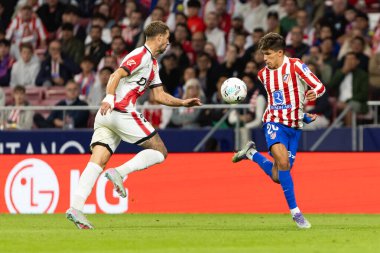 Madrid, İspanya - 24 Eylül 2025: Atletico Madrid ile Rayo Vallecano arasındaki La Liga maçı Madrid 'de oynandı. Atletico Madrid oyuncuları. EA Spor Ligi. Madrid Derbisi.