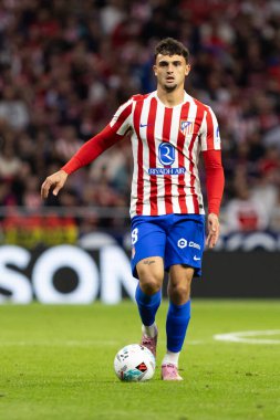 Madrid, İspanya - 24 Eylül 2025: Atletico Madrid ile Rayo Vallecano arasındaki La Liga maçı Madrid 'de oynandı. Atletico Madrid oyuncuları. EA Spor Ligi. Madrid Derbisi.
