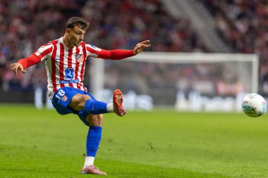 Madrid, İspanya - 24 Eylül 2025: Atletico Madrid ile Rayo Vallecano arasındaki La Liga maçı Madrid 'de oynandı. Atletico Madrid oyuncuları. EA Spor Ligi. Madrid Derbisi.