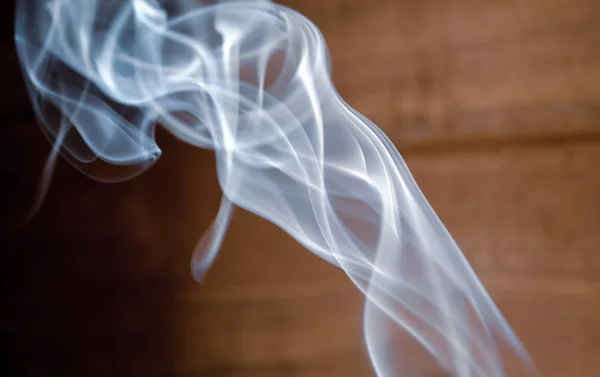 Aumento del humo del incienso — Foto de Stock