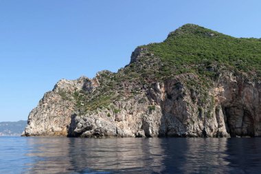 Cennet plaj Liapades Korfu Adası (Yunanistan), kaya oluşumu. Tebeşir cliff Tortul kayalar 