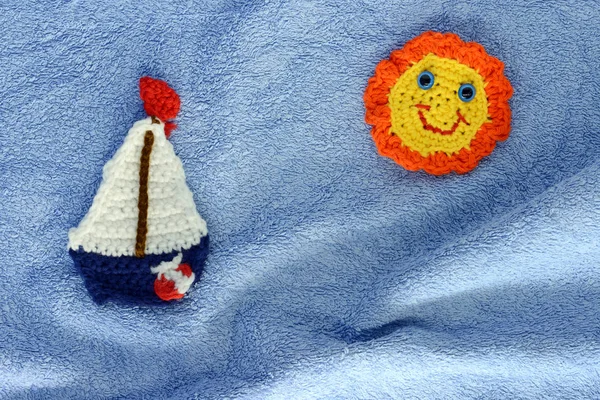 Ocean Scene Crochet Sailing Ship Sun Blue Towel Background Copy — Stock Photo, Image