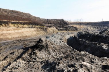 Açık bir şerit kömür enerji supplyment için benim. Büyük doğa destroyment.