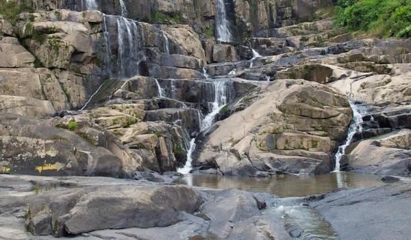 Cascata Una Montagna Rocciosa Brasile — Foto Stock