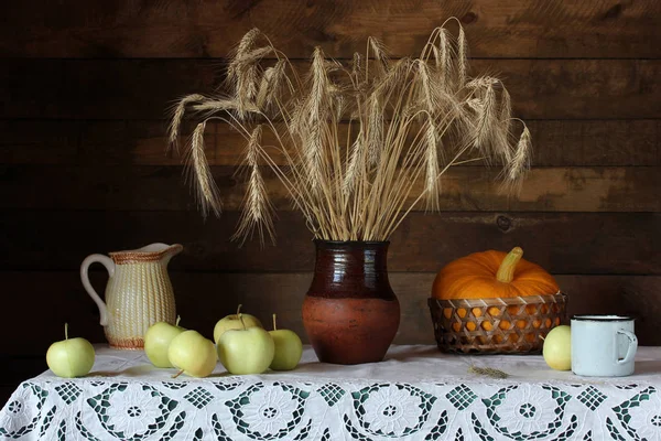 Still Life Rye Spikelets Pumpkin Apples Table Lace Tablecloth — Stock Photo, Image