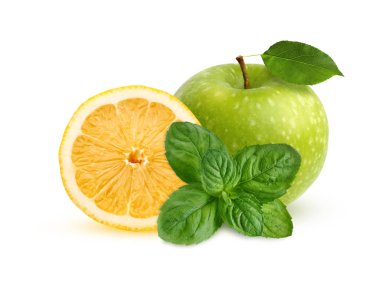 Limon, yeşil elma ve nane beyaz arka plan izole.