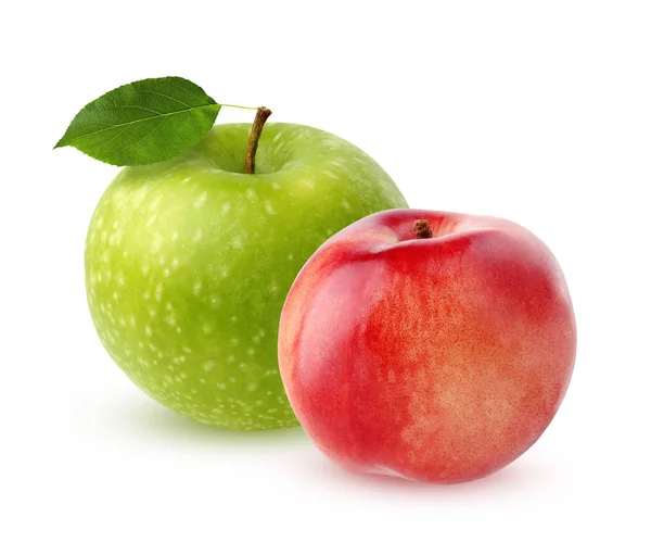 Manzana verde con hoja y nectarina, aislada sobre blanco —  Fotos de Stock