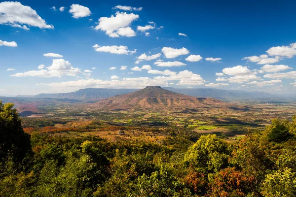 Krajina Pohled Horu Pod Zataženou Oblohou Tropicana Nachází Severně Thajska — Stock fotografie