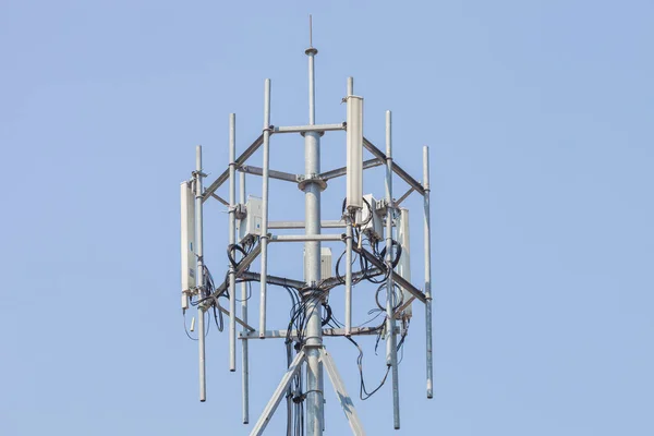 Telecommunication Antenna Clear Sky — Stock Photo, Image