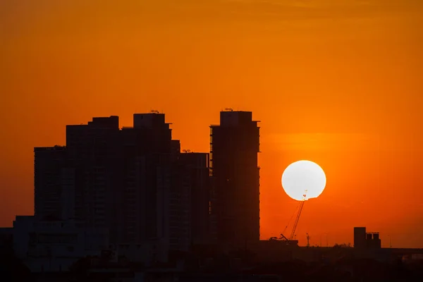 City Landscape Sunset Buildings Colorful Sky Sunset Time Located Center — Stock Photo, Image