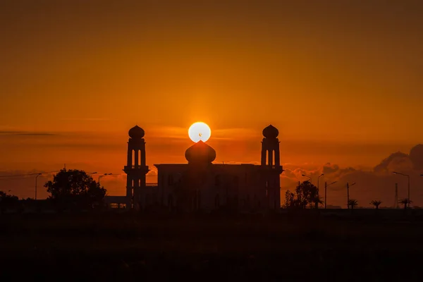 Silhouette Mosque Sunrise Vivid Color Thailand — Stock Photo, Image