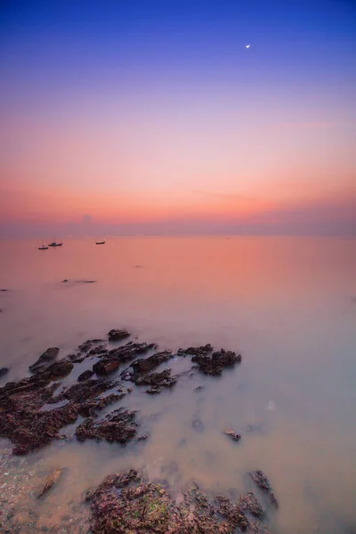 Splendida Vista Sul Paesaggio Del Tramonto Sul Mare Con Colorato — Foto Stock