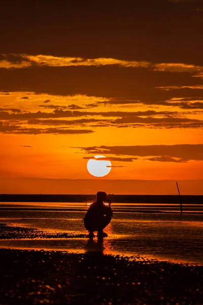 Kleurrijke Lucht Mooi Strand Bij Zonsopgang Timing Gelegen Het Zuiden — Stockfoto