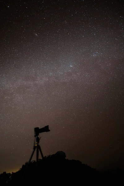 Γαλαξίας Στο Κοντινό Ουρανό Πάνω Από Την Ορεινή Τοποθεσία Στο — Φωτογραφία Αρχείου
