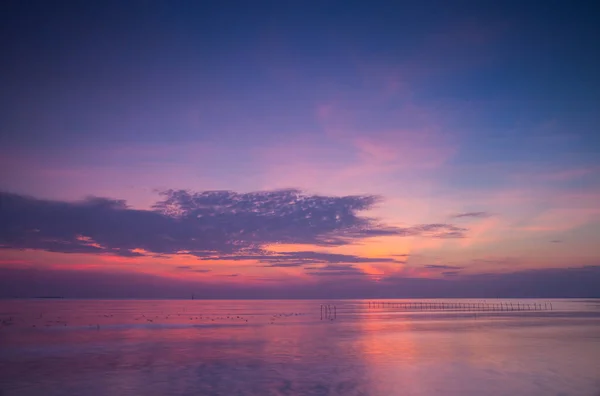 Vacker Solnedgång Landskap Utsikt Över Havet Med Färgglada Himlen Ligger — Stockfoto