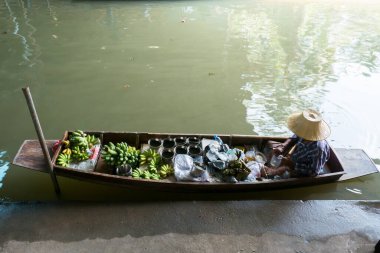 Hafta sonu Tayland borsası bulanıklığı. Tayland 'ın yerel iş kültürü tarzı.