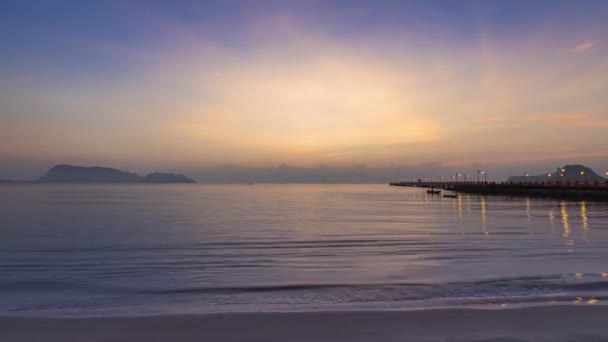 Kleurrijk Strand Ochtend Tijd Locatie Ten Zuiden Van Thailand — Stockvideo