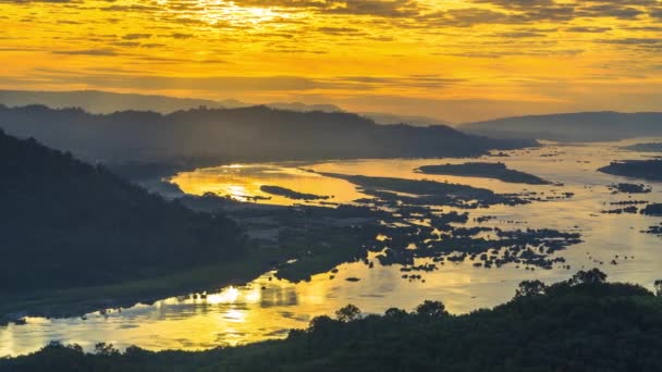 Río Khong Largo Montaña Bajo Cielo Nublado Ubicación Noreste Tailandia — Vídeos de Stock